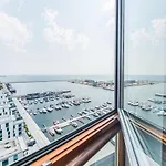 Appartamento Sea Towers Panorama Apartments By Noclegi Renters *