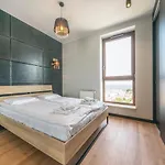 Sea Towers Panorama By Renters *