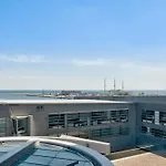 Sea Towers Panorama By Renters Γκντίνια